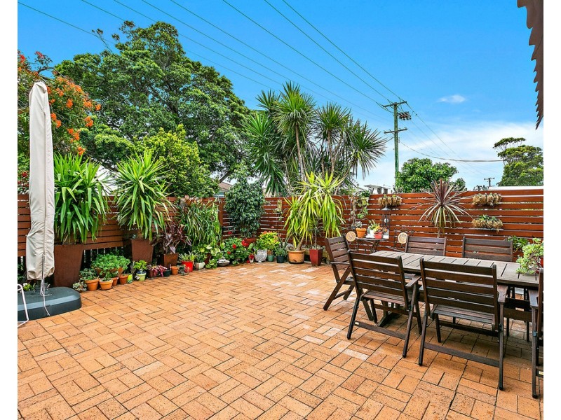 11 Towns Street, Shellharbour NSW 2529