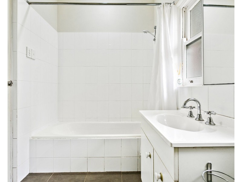 11 Towns Street, Shellharbour NSW 2529