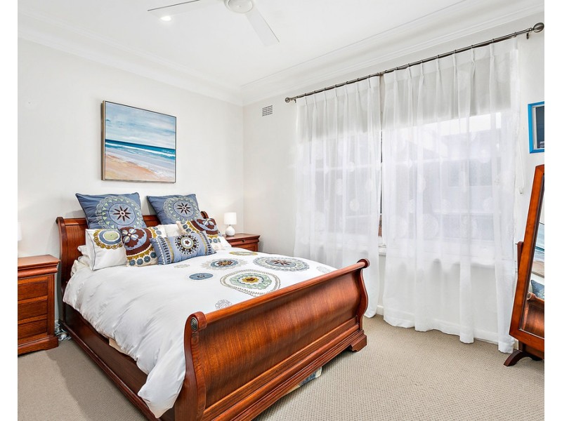 11 Towns Street, Shellharbour NSW 2529