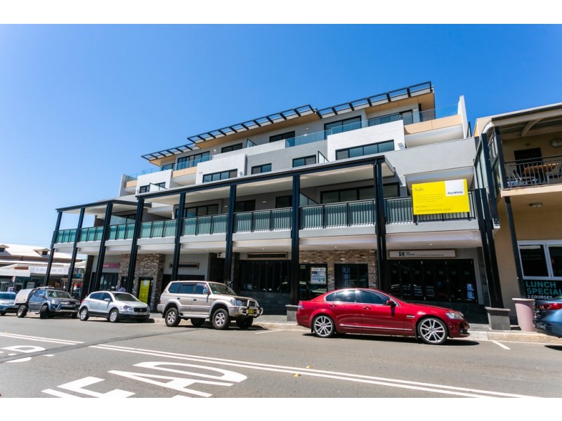 Shop 3/23 Addison Street, Shellharbour NSW 2529