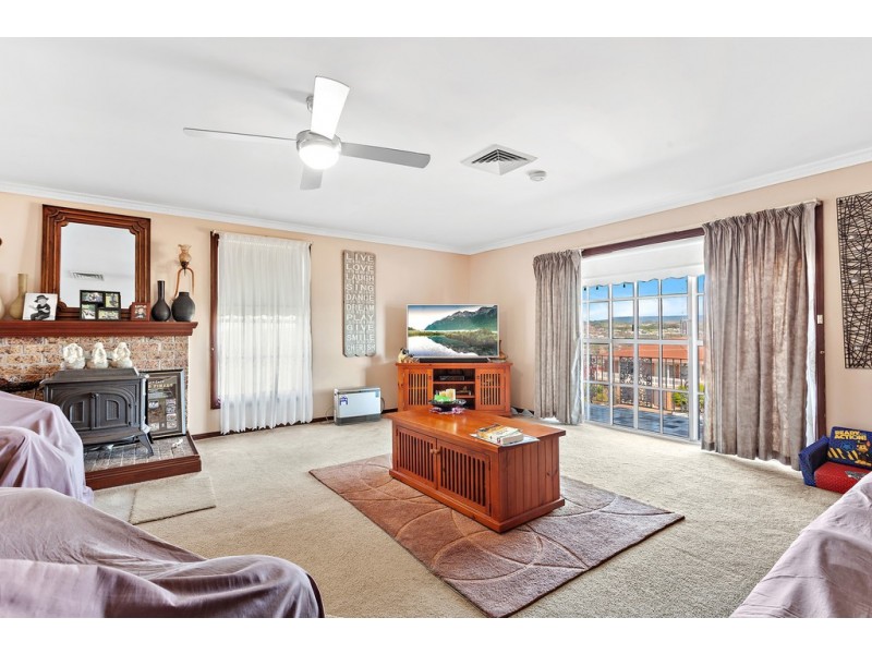 91 Cuthbert Drive, Mount Warrigal NSW 2528