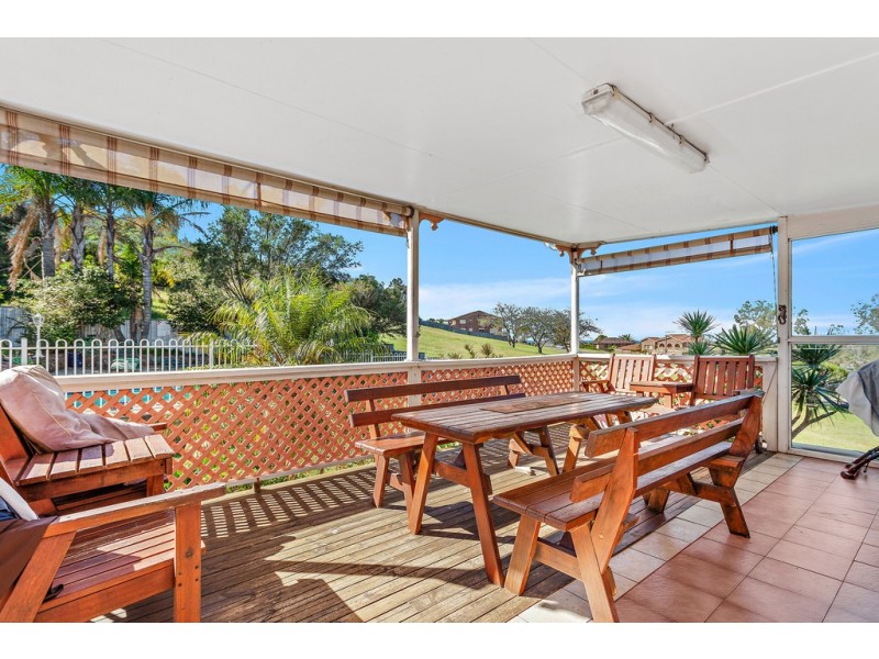 91 Cuthbert Drive, Mount Warrigal NSW 2528