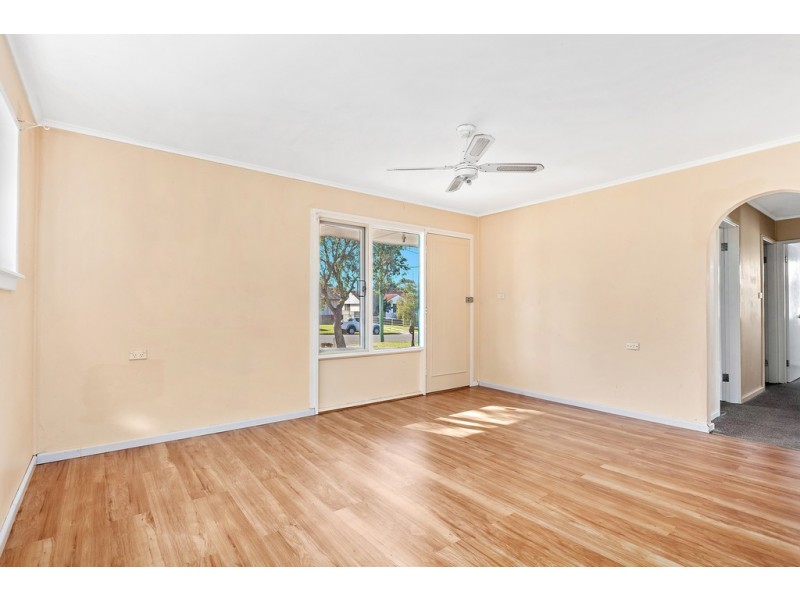 15 Morgan Avenue, Mount Warrigal NSW 2528