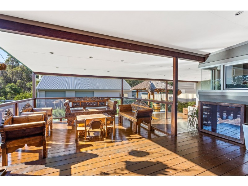 99 Devonshire Crescent, Oak Flats NSW 2529