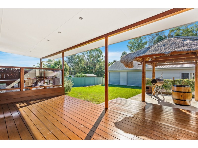 99 Devonshire Crescent, Oak Flats NSW 2529