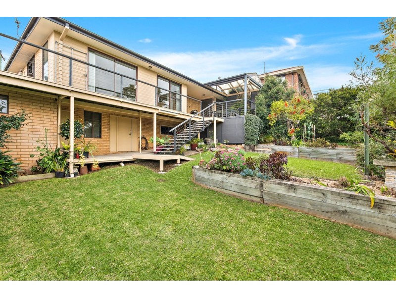 174 Landy Drive, Mount Warrigal NSW 2528