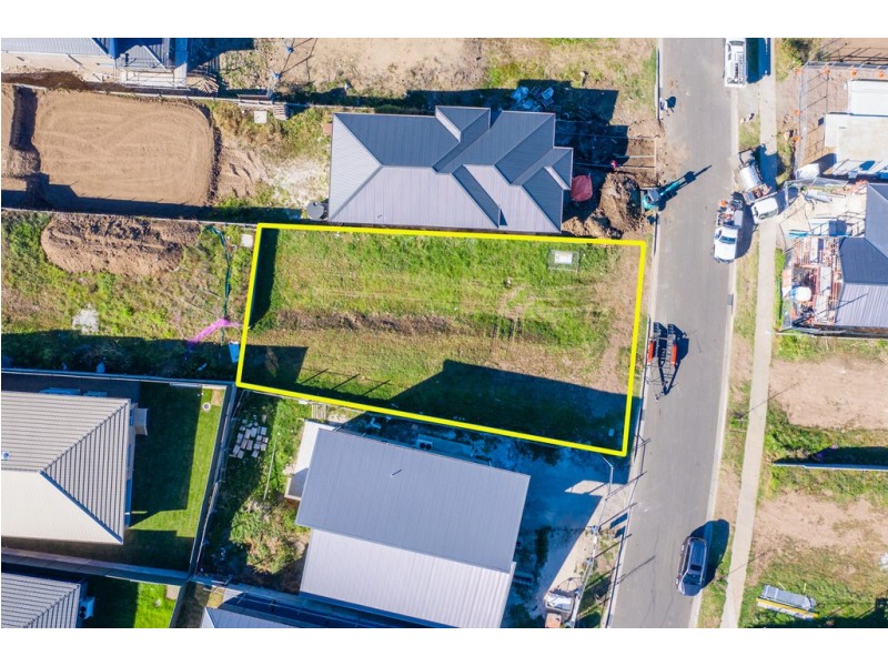 16 Brotheridge Avenue, Calderwood NSW 2527