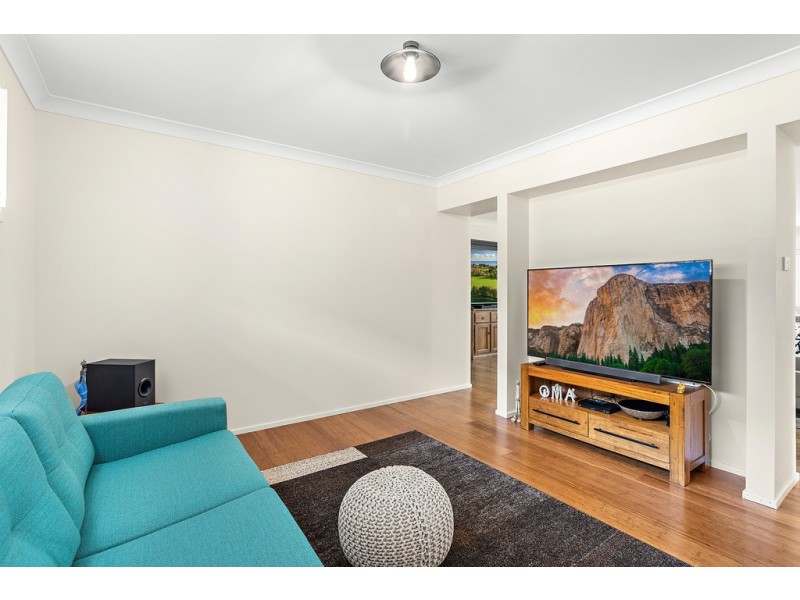 13 Peninsula Avenue, Haywards Bay NSW 2530