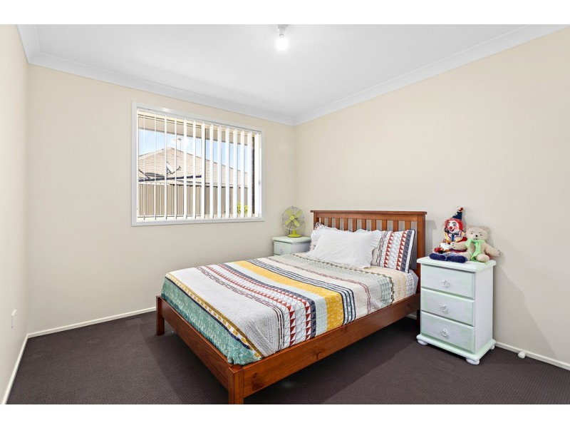 13 Peninsula Avenue, Haywards Bay NSW 2530