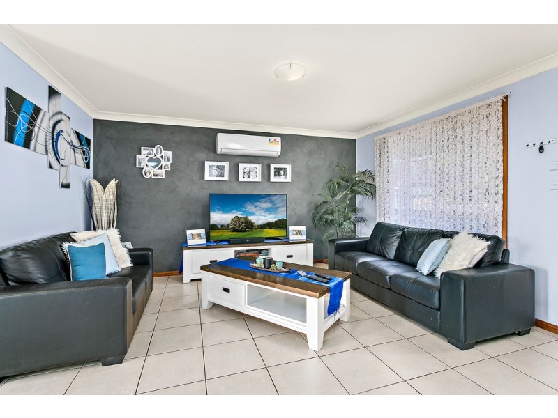 5 Reynolds Lane, Oak Flats NSW 2529