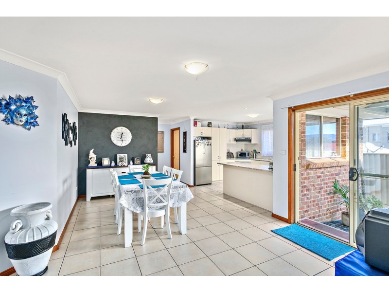 5 Reynolds Lane, Oak Flats NSW 2529