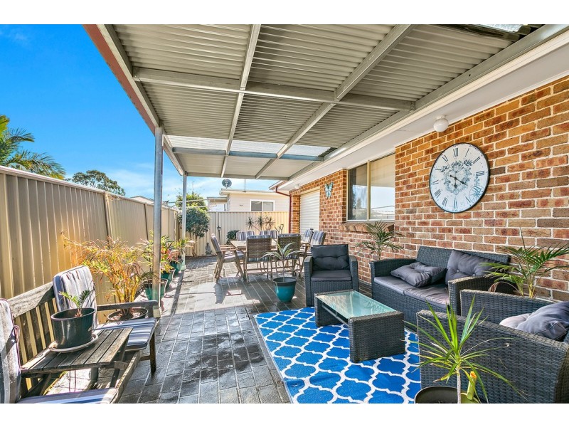 5 Reynolds Lane, Oak Flats NSW 2529