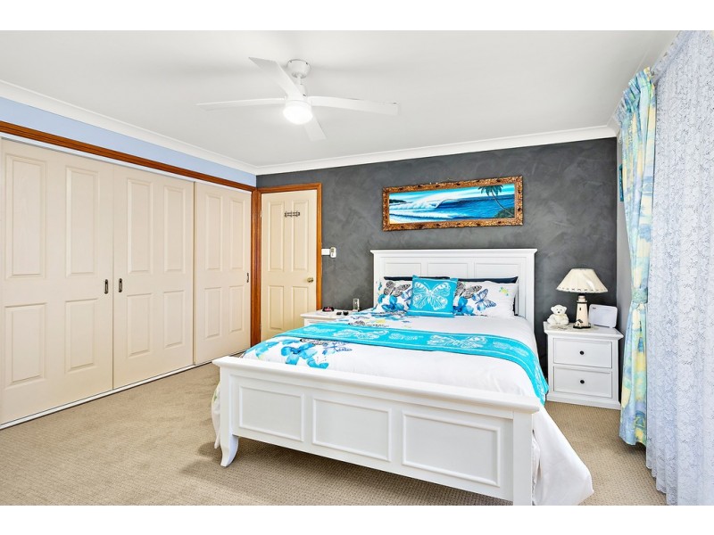 5 Reynolds Lane, Oak Flats NSW 2529