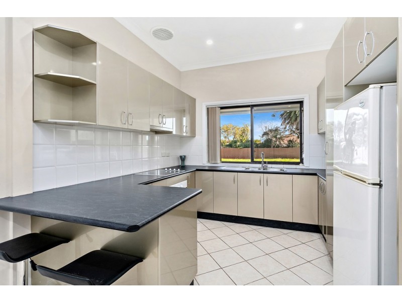 7 View Street, Lake Illawarra NSW 2528