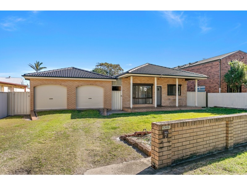 7 View Street, Lake Illawarra NSW 2528