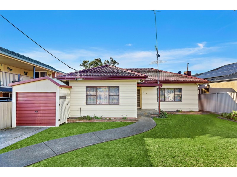 37 Park Crescent, Oak Flats NSW 2529