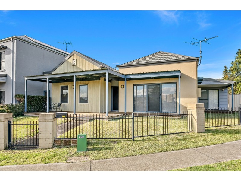193 Ashburton Drive, Albion Park NSW 2527