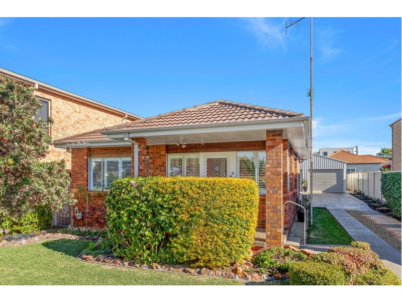 4 John Street, Shellharbour NSW 2529