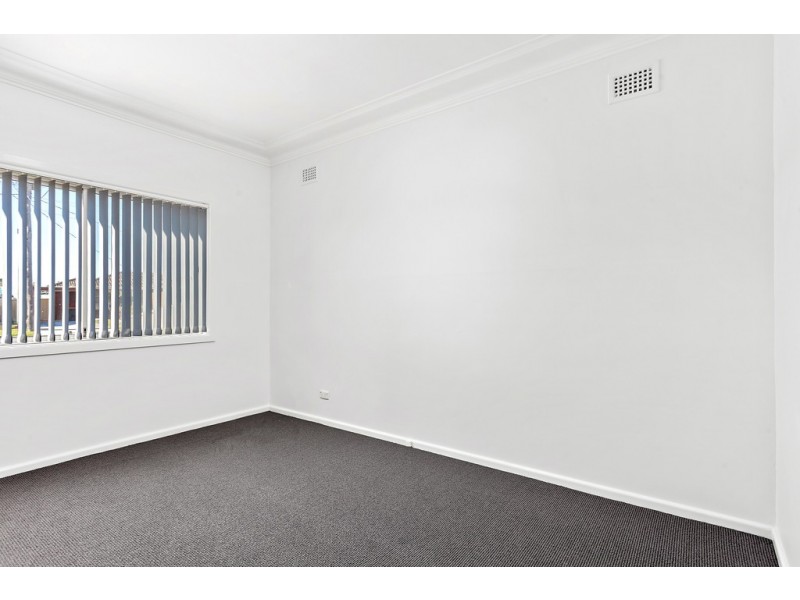 16 Belfast Avenue, Warilla NSW 2528