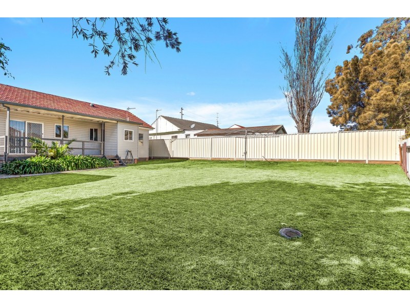 16 Belfast Avenue, Warilla NSW 2528