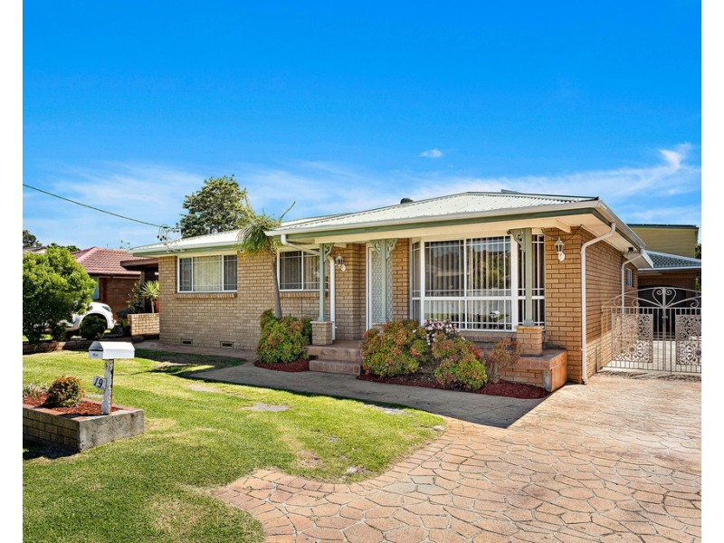19 Moore Street, Oak Flats NSW 2529