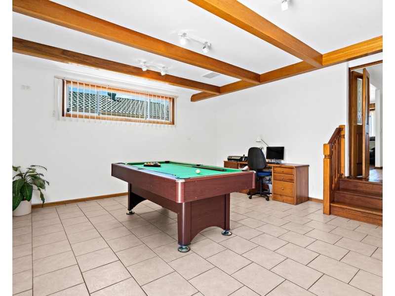 19 Moore Street, Oak Flats NSW 2529