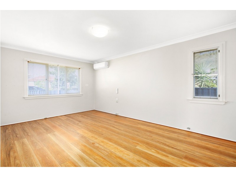 9 Day Street, Lake Illawarra NSW 2528