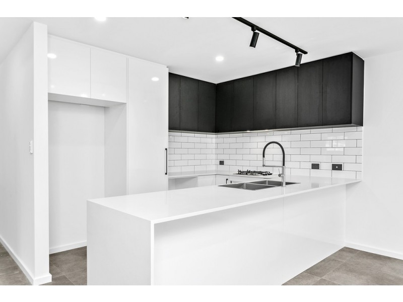 42 Wildflower Crescent, Calderwood NSW 2527