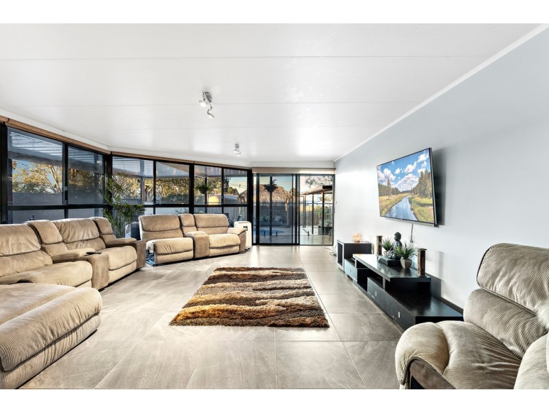 23 Scarborough Circuit, Albion Park NSW 2527