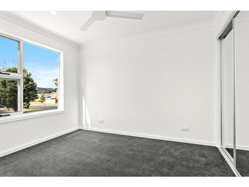 1 Fraser Crescent, Albion Park NSW 2527