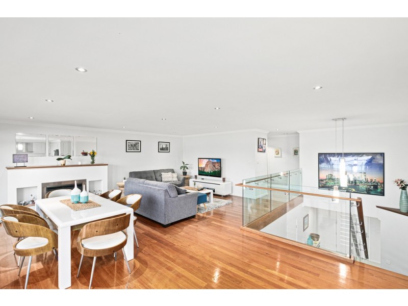 2/99 Koona Street, Albion Park Rail NSW 2527