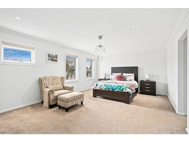 2/99 Koona Street, Albion Park Rail NSW 2527