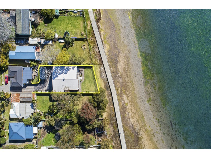 2/99 Koona Street, Albion Park Rail NSW 2527