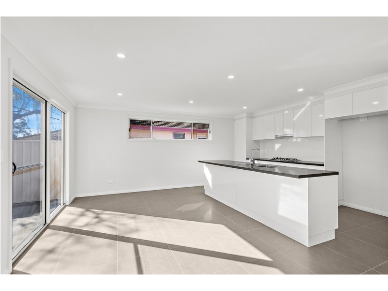 2 and 3/5 Harvey Street, Warilla NSW 2528
