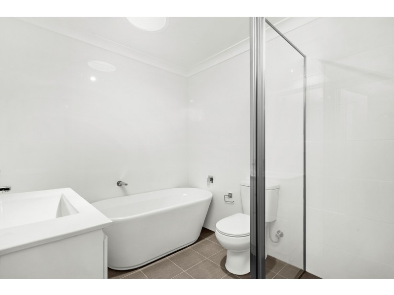2 and 3/5 Harvey Street, Warilla NSW 2528