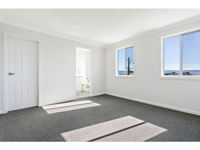 1A Kingston Street, Oak Flats NSW 2529