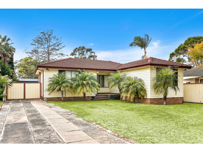 5 Alfred Crescent, Lake Illawarra NSW 2528