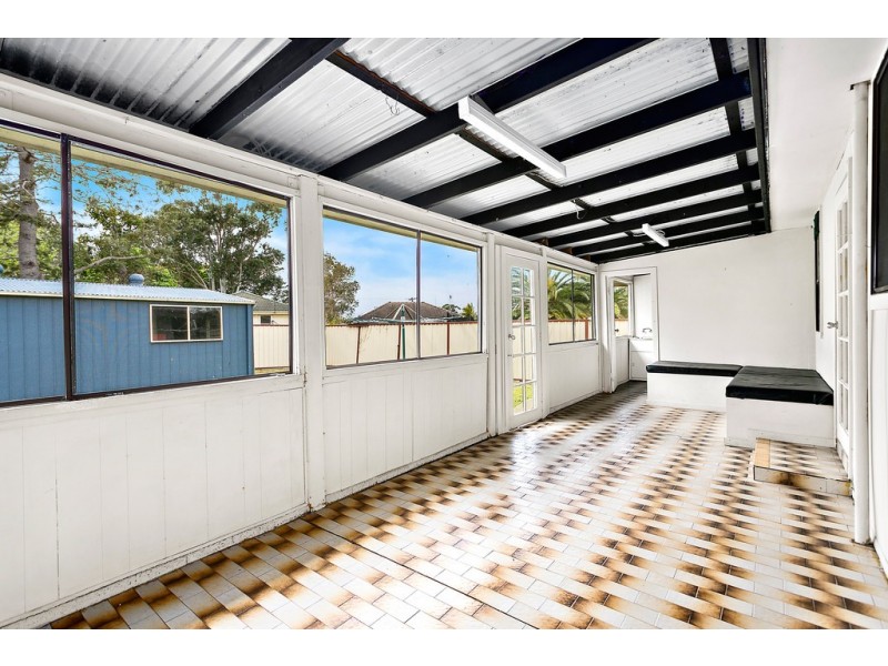 5 Alfred Crescent, Lake Illawarra NSW 2528