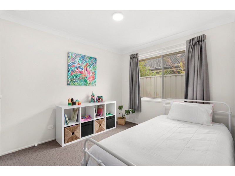 11 Woodburn Terrace, Flinders NSW 2529