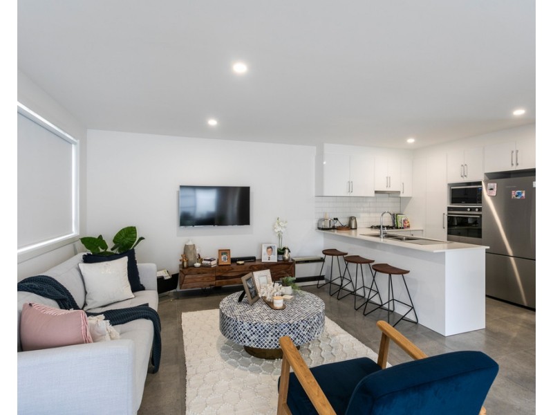 113 Madigan Boulevarde, Mount Warrigal NSW 2528