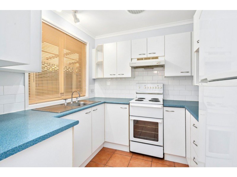 2/32 Mayfield Circuit, Albion Park NSW 2527