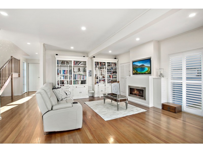 75 Little Lake Crescent, Warilla NSW 2528