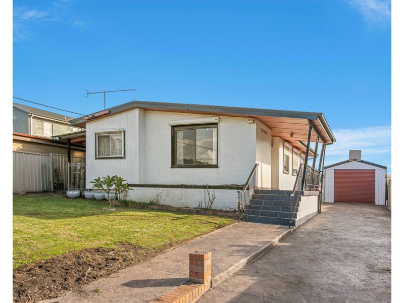 1 Dennis Avenue, Mount Warrigal NSW 2528