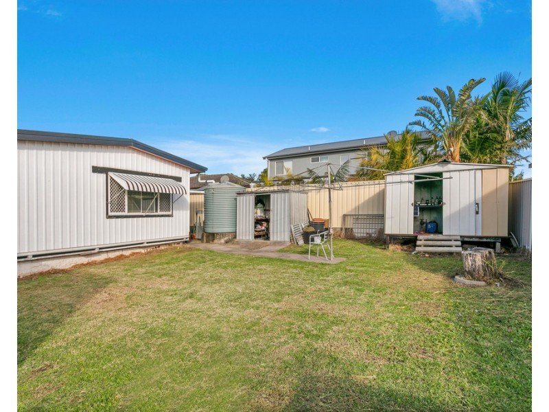 1 Dennis Avenue, Mount Warrigal NSW 2528
