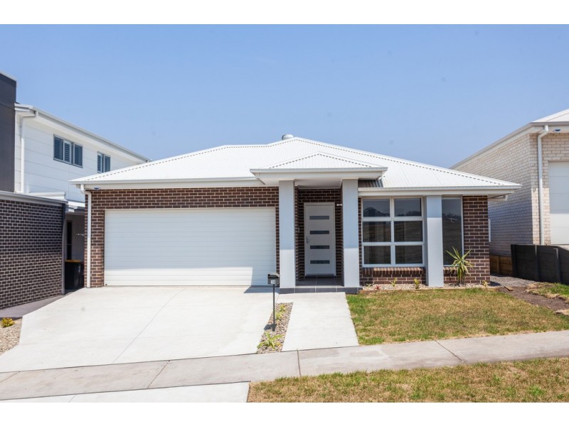 18 Ganya Street, Calderwood NSW 2527