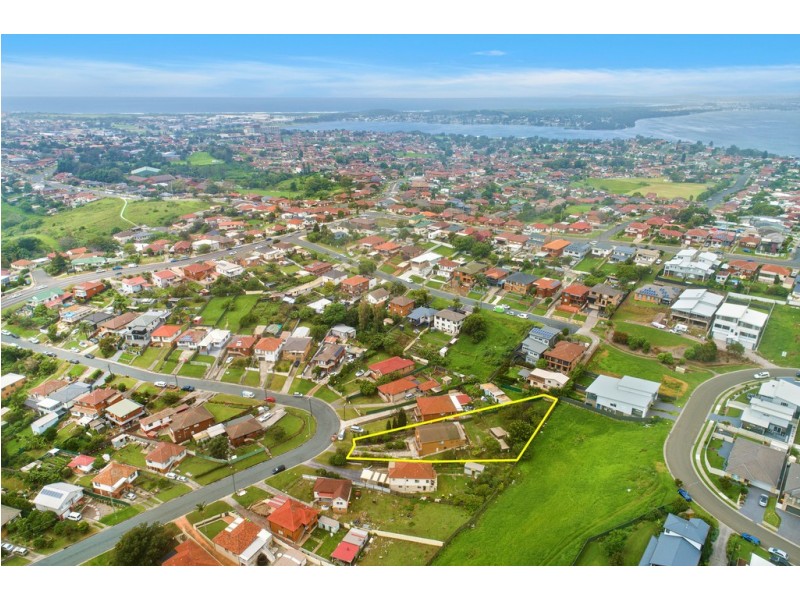 36 Auburn Parade, Cringila NSW 2502