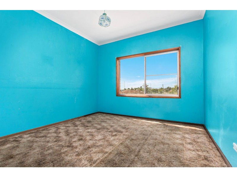 36 Auburn Parade, Cringila NSW 2502