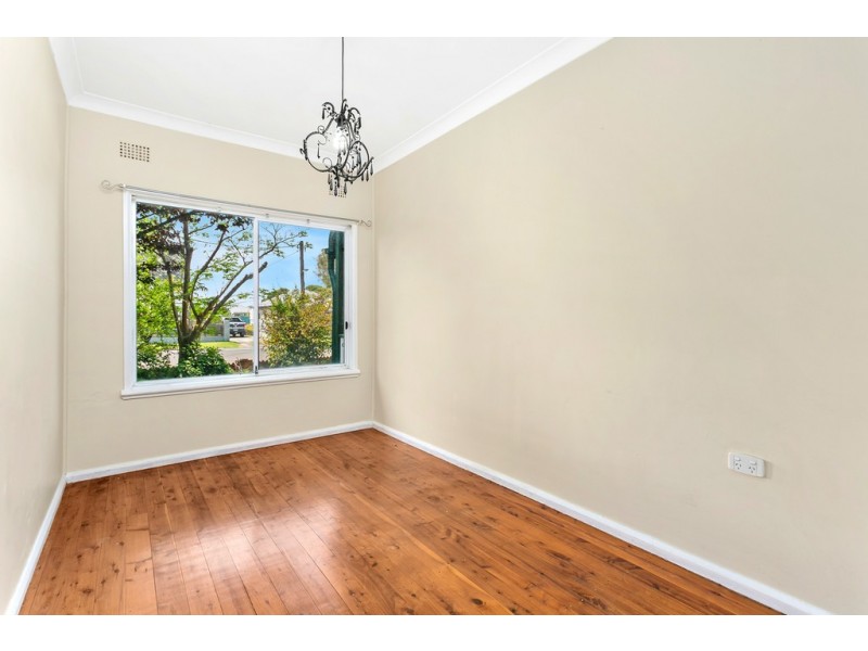 16 Terry Avenue, Warilla NSW 2528