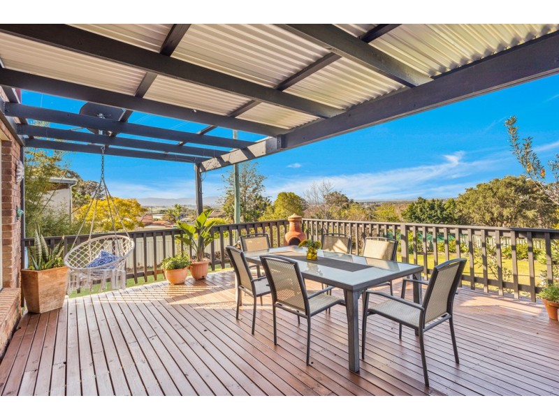 13 Pleasant View Close, Albion Park NSW 2527