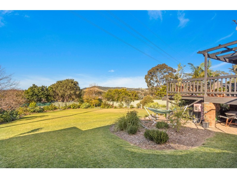 13 Pleasant View Close, Albion Park NSW 2527